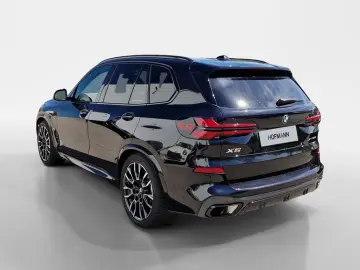 BMW X5 xDrive30d M Sport Pro 7-Sitzer AHK Pano Inno