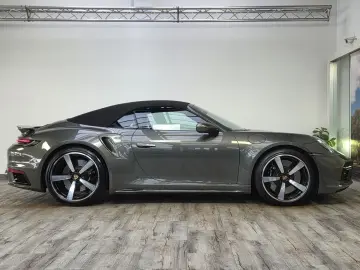 PORSCHE 992 Turbo Cabrio Matrix Sitzlüft Sportabgas 18W