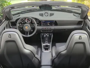 PORSCHE 992 Turbo Cabrio Matrix Sitzlüft Sportabgas 18W