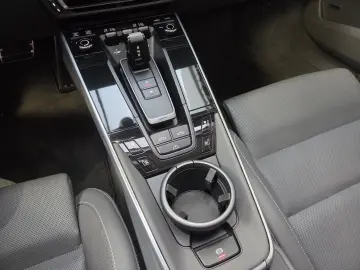 PORSCHE 992 Turbo Cabrio Matrix Sitzlüft Sportabgas 18W