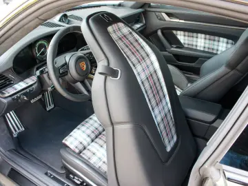 PORSCHE 911 Turbo 50 Jahre   HERITAGE PAKET   BURMESTER