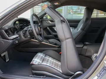 PORSCHE 911 Turbo 50 Jahre   HERITAGE PAKET   BURMESTER