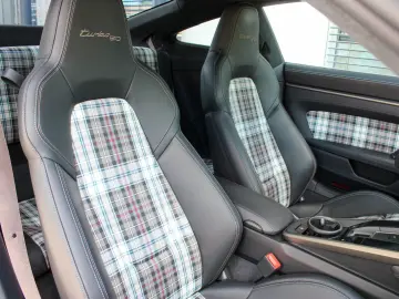 PORSCHE 911 Turbo 50 Jahre   HERITAGE PAKET   BURMESTER