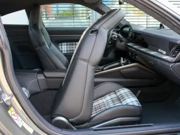 PORSCHE 911 Turbo 50 Jahre   HERITAGE PAKET   BURMESTER