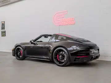 PORSCHE 992 Targa 4 GTS I APPROVED I Lift I Matrix