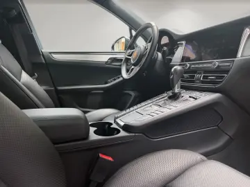 PORSCHE Macan 2.9 GTS  BOSE 14 WEGE SITZE PANO 21