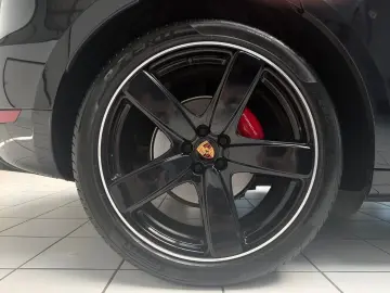 PORSCHE Macan 2.9 GTS  BOSE 14 WEGE SITZE PANO 21