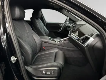 BMW X6 xDrive30d Inkl. € 1.190 Zubehörbonus  M Sport