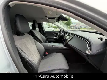MERCEDES-BENZ E 200 4MATIC Advanced  DigitalLight 36…