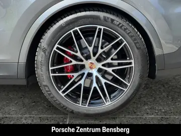 PORSCHE Cayenne S E-Hybrid Coupé AHK   Burmester   Matri
