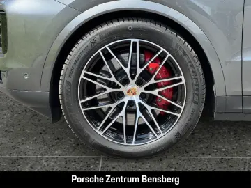 PORSCHE Cayenne S E-Hybrid Coupé AHK   Burmester   Matri
