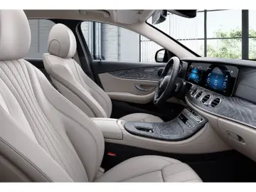 MERCEDES-BENZ E 300 de 4M Exclusive AHK LED 360  NAVI KAMERA