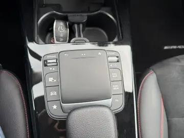 MERCEDES-BENZ CLA 200 AMG Line NAVI SHZ TEMPOMAT
