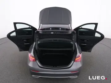 MERCEDES-BENZ C 200 d Avantgarde LED-HP Kamera Tot P…