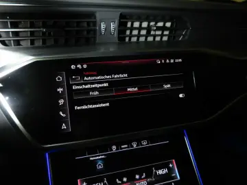AUDI S6 TDI 3.0V6 SCR quattro tip Leder eSAD AHK Navi