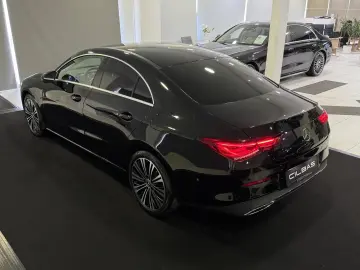 MERCEDES-BENZ CLA 180 7G PROGRESSIV KAMERA LED WIDE AMBIENTE