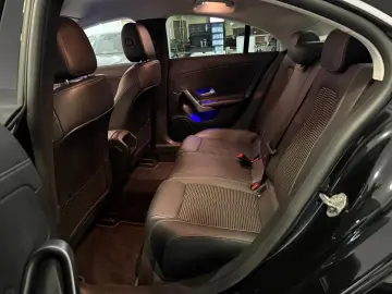 MERCEDES-BENZ CLA 180 7G PROGRESSIV KAMERA LED WIDE AMBIENTE