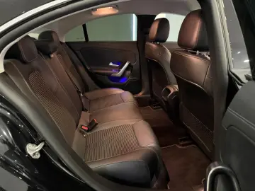 MERCEDES-BENZ CLA 180 7G PROGRESSIV KAMERA LED WIDE AMBIENTE