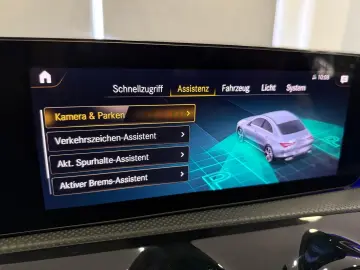 MERCEDES-BENZ CLA 180 7G PROGRESSIV KAMERA LED WIDE AMBIENTE