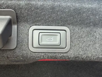 AUDI A6 Lim. 35 TDI 2.0 TDI S-line AHK VC