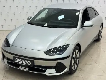 HYUNDAI IONIQ 6 77 4kWh 325ps 4WD Uniq 360 K BOSE Leder