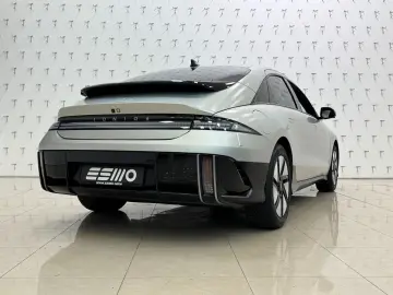 HYUNDAI IONIQ 6 77 4kWh 325ps 4WD Uniq 360 K BOSE Leder