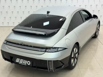 HYUNDAI IONIQ 6 77 4kWh 325ps 4WD Uniq 360 K BOSE Leder