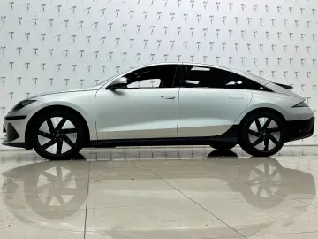 HYUNDAI IONIQ 6 77 4kWh 325ps 4WD Uniq 360 K BOSE Leder