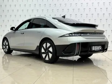 HYUNDAI IONIQ 6 77 4kWh 325ps 4WD Uniq 360 K BOSE Leder