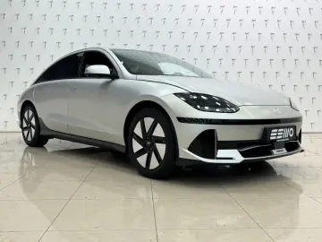 HYUNDAI IONIQ 6 77 4kWh 325ps 4WD Uniq 360 K BOSE Leder