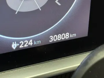 HYUNDAI IONIQ 6 77 4kWh 325ps 4WD Uniq 360 K BOSE Leder