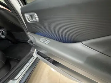 HYUNDAI IONIQ 6 77 4kWh 325ps 4WD Uniq 360 K BOSE Leder