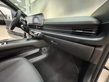HYUNDAI IONIQ 6 77 4kWh 325ps 4WD Uniq 360 K BOSE Leder
