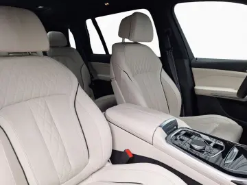 BMW X7 xDrive40d M Sport Pro DA PA-Prof H K AHK 22