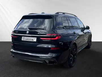 BMW X7 xDrive40d Inkl. € 1.190 Zubehörbonus  M Sport