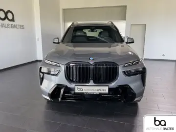 BMW X7 xDrive 40d M Sport Pro 6Sitz 22  Soft Ico AHK