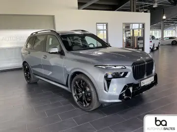 BMW X7 xDrive 40d M Sport Pro 6Sitz 22  Soft Ico AHK