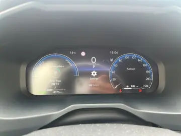 TOYOTA RAV4 Hybrid 4x4 Navi LED SHZ el.Heck TWW Lenk.be