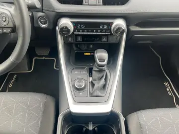 TOYOTA RAV4 Hybrid 4x4 Navi LED SHZ el.Heck TWW Lenk.be