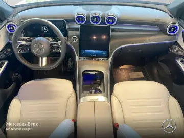 MERCEDES-BENZ GLC220d 4M AMG Prem Dist Pano DigiLED Bur3D