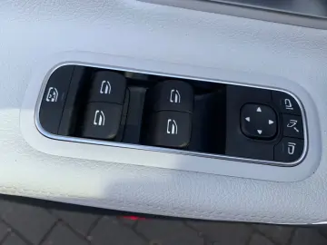 MERCEDES-BENZ CLA 200 AMG   NAVI  KAMERA PANORAMA