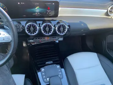 MERCEDES-BENZ CLA 200 AMG   NAVI  KAMERA PANORAMA