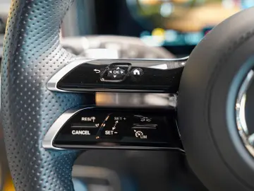 MERCEDES-BENZ G 450 d AMG Line Night Verstelldämpfun…