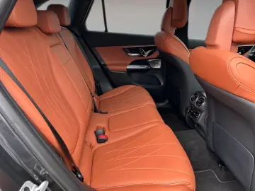 MERCEDES-BENZ GLC 300 4M AMG HUD Sound DigiLight Pano Memory