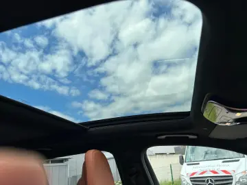 MERCEDES-BENZ GLC 300 4M AMG HUD Sound DigiLight Pano Memory