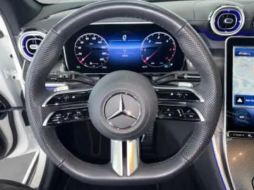 MERCEDES-BENZ GLC 200 d 4M Edition AMG Adva  AHK PAN…
