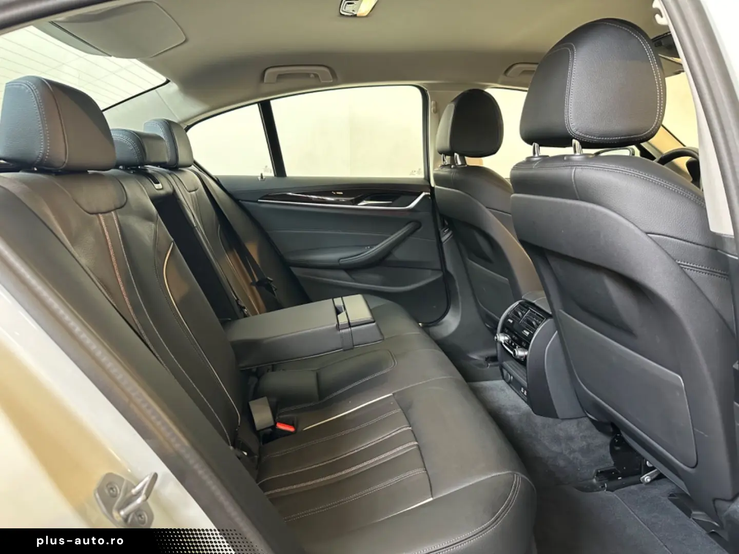 BMW 530 E LUXURY LINE LEDER NAVI HEAD UP BT MFL LED