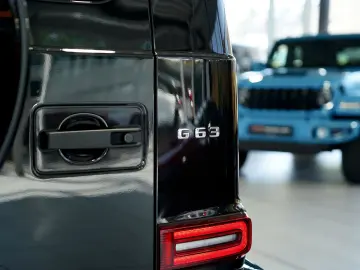 MERCEDES-BENZ G 63 AMG 1.HD  21  MwSt  AHK  Night  Burmester