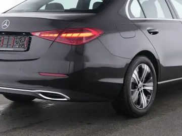 MERCEDES-BENZ C 220 d AVANTGARDE PANO LED KAM TOTW S…