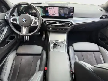 BMW 330i xDrive M Sport Pro AHK Pano ACC Standhzg